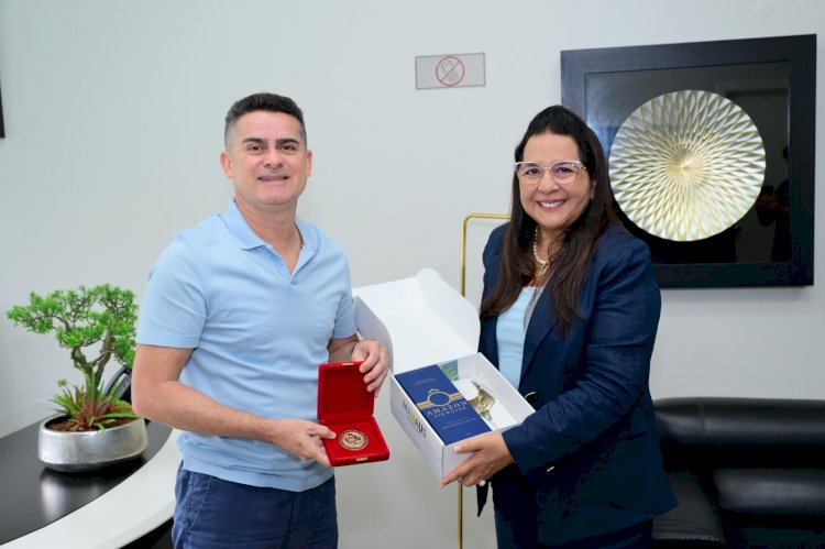 Prefeito David Almeida recebe visita de cortesia da procuradora-geral do MP-AM