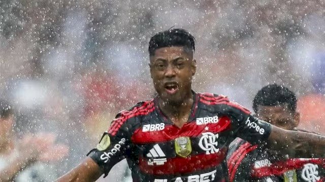 Flamengo vence o Botafogo e é campeão da Supercopa Rei