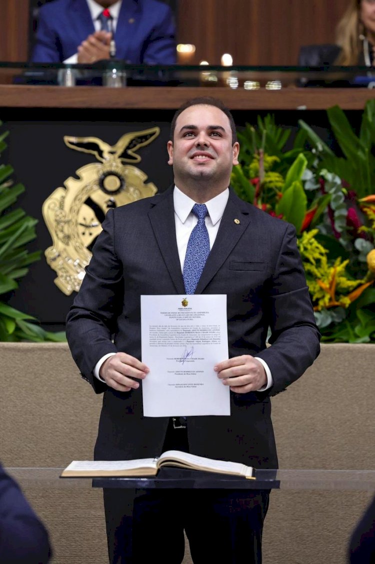 Roberto Cidade assume presidência da Assembleia Legislativa, reforçando compromisso com diálogo e união em benefício do Amazonas