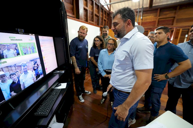 Na Escola da Floresta, governador Wilson Lima abre ano letivo para mais de 190 mil alunos do interior