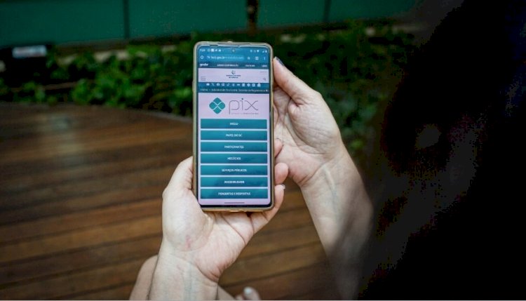 Instabilidade no Pix deixa usuários sem conseguir finalizar transações nesta sexta-feira