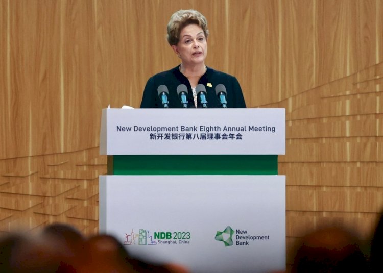 Ex-presidente Dilma Rousseff é internada na China após passar mal