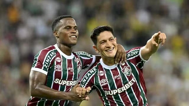 Fluminense atropela o Volta Redonda e encaminha vaga na final. Flamengo vence Vasco e sai em vantagem na semifinal do Carioca