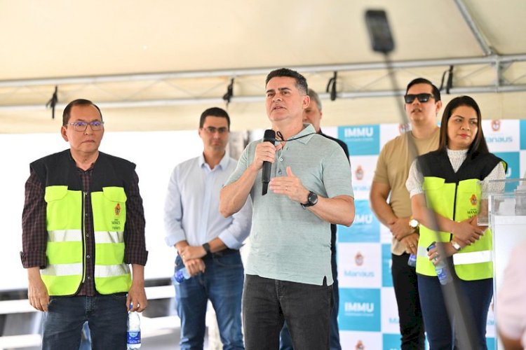 Prefeito David Almeida entrega 19 novos ônibus e alcança marca de 440 veículos renovados durante sua gestão