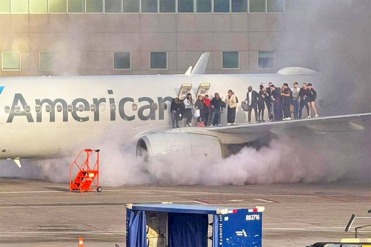 Boeing 737 da American Airlines pega fogo no aeroporto de Denver, e passageiros se aglomeram em asa; VÍDEO