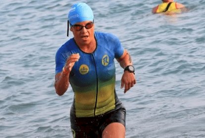 Atleta de triatlo morre afogada durante evento esportivo em Fortaleza